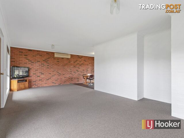 24 Thoms Road WAIREWA VIC 3887