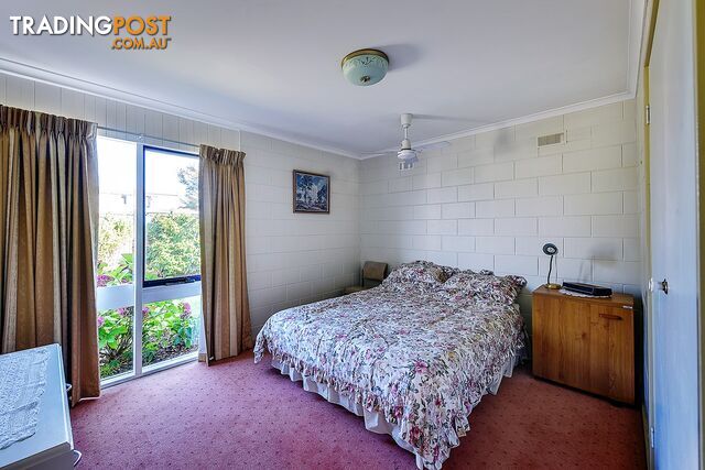 25 Hillcrest Way LAKE TYERS BEACH VIC 3909