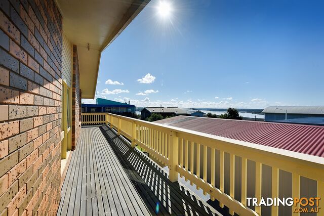 25 Hillcrest Way LAKE TYERS BEACH VIC 3909