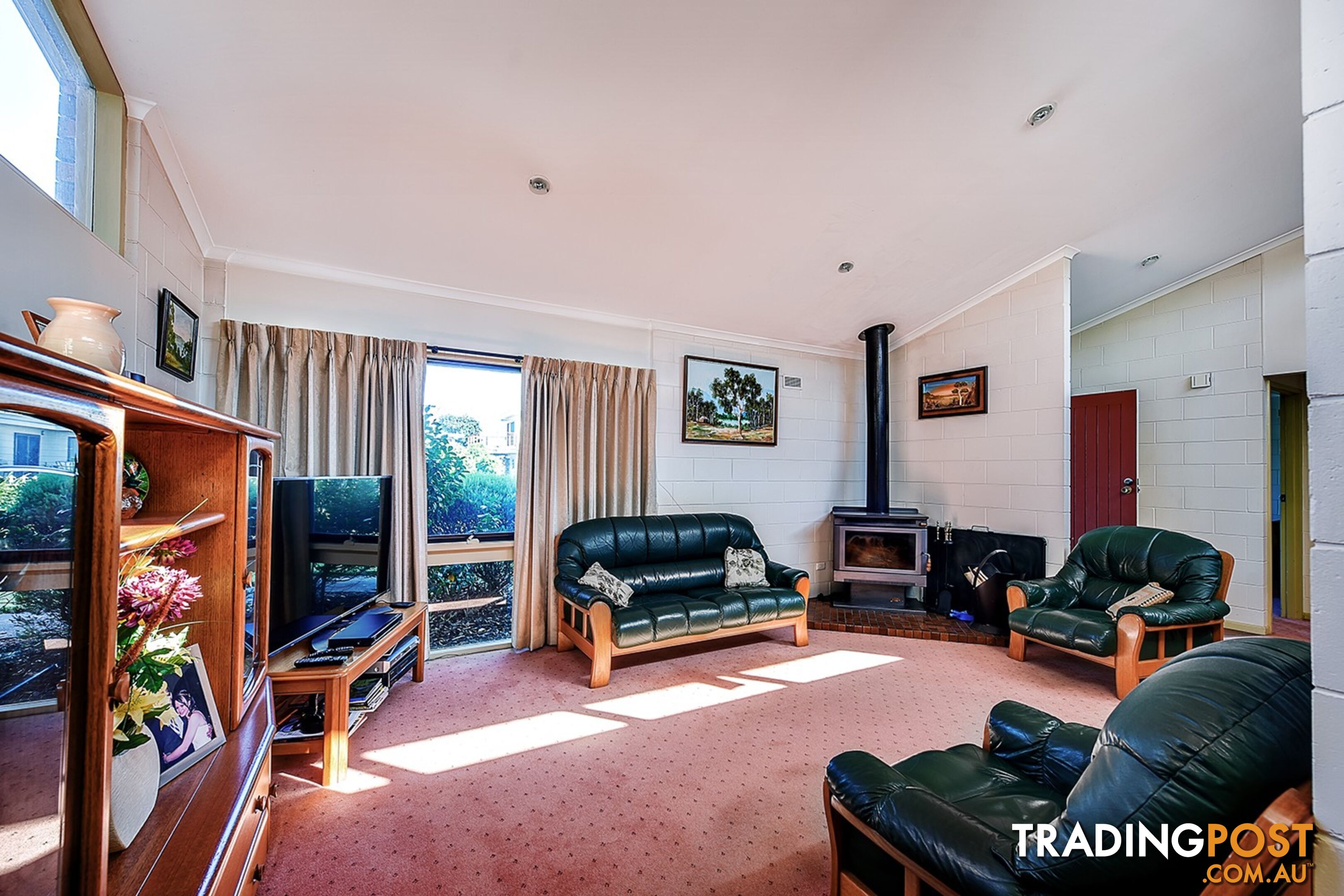 25 Hillcrest Way LAKE TYERS BEACH VIC 3909