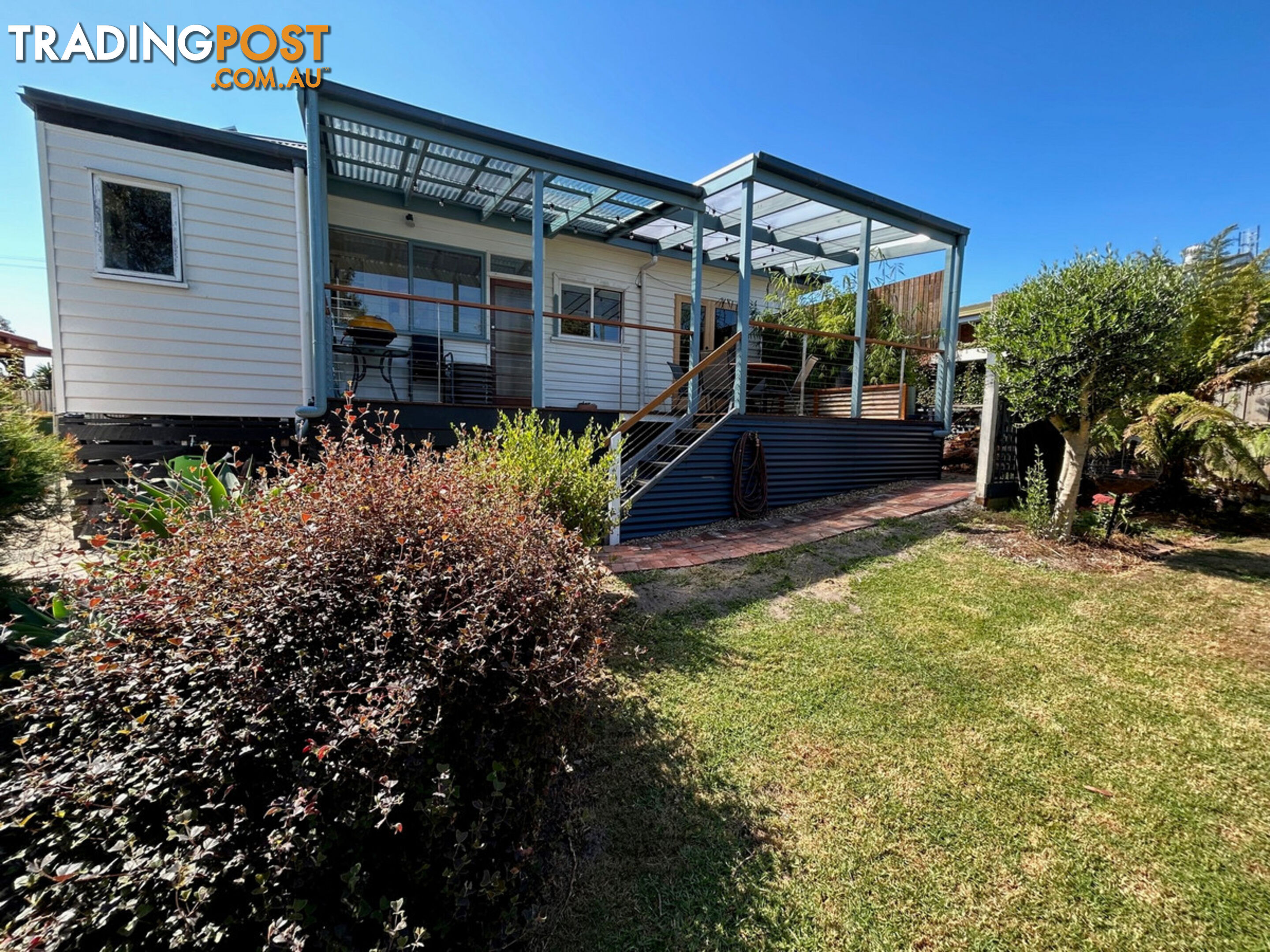 17 Mist Street LAKES ENTRANCE VIC 3909