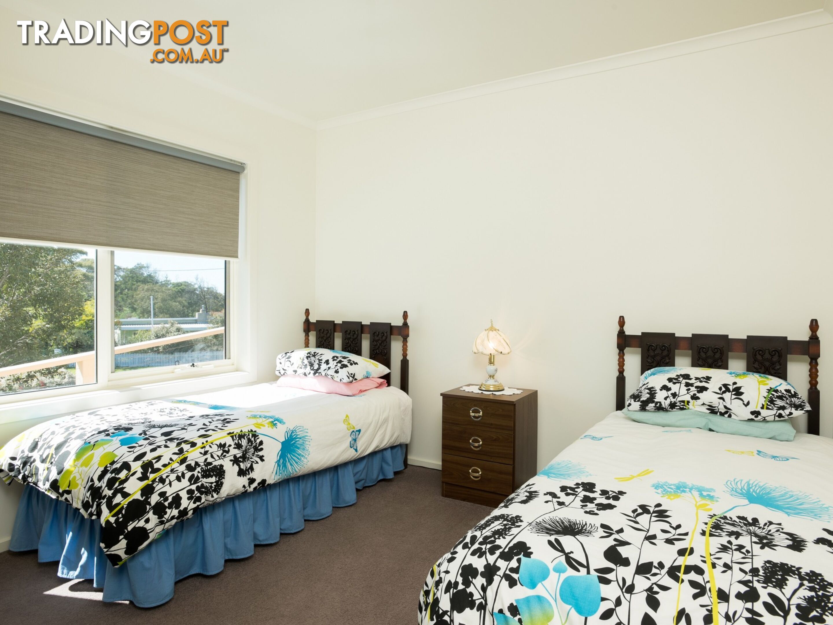 16 New Street LAKES ENTRANCE VIC 3909