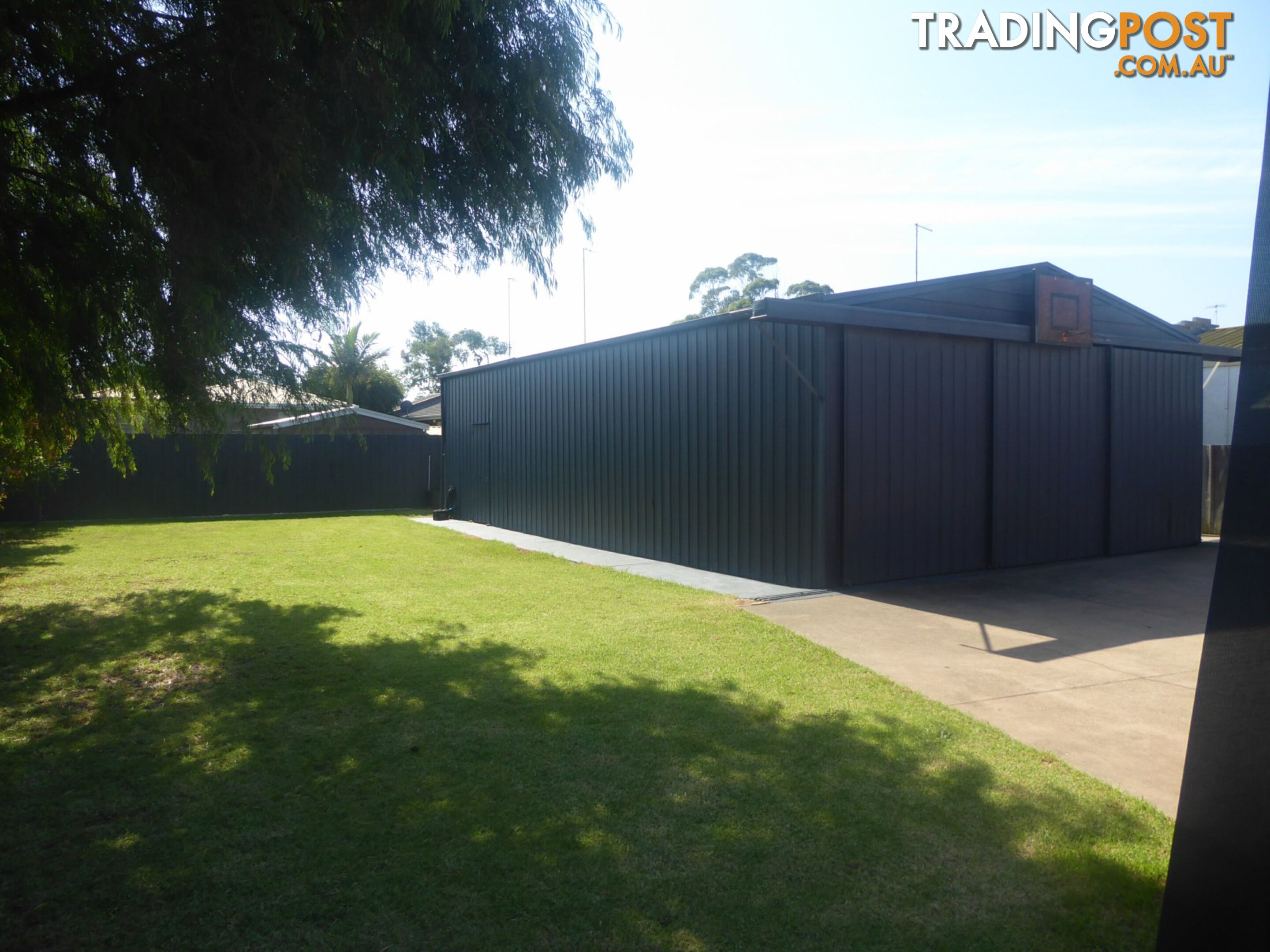 81 Roadknight Street LAKES ENTRANCE VIC 3909