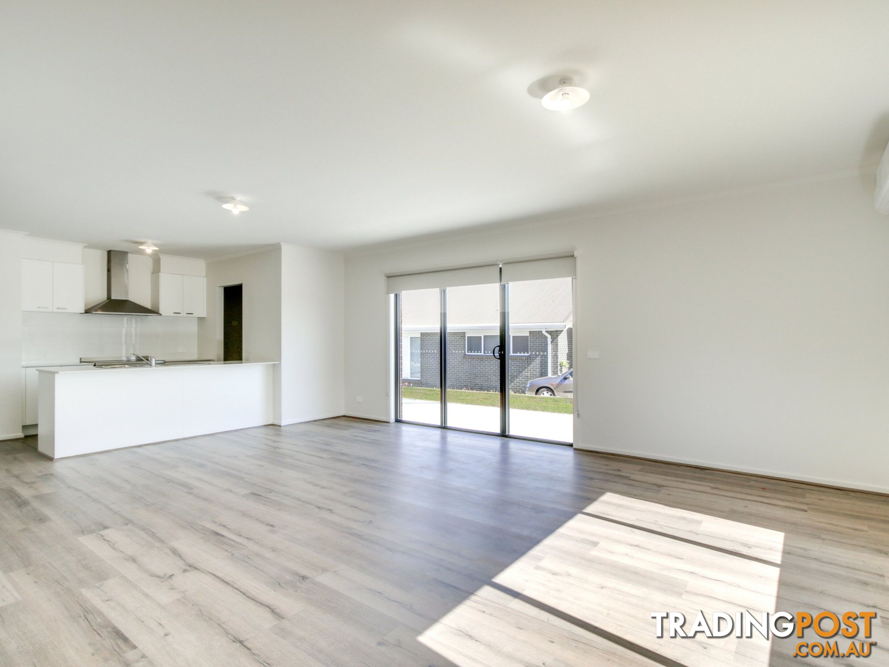 11 Ewing Court LAKES ENTRANCE VIC 3909