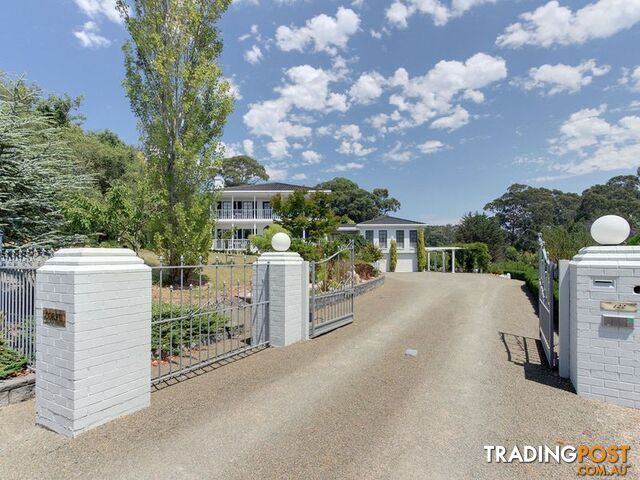 122 Albatross Road LAKES ENTRANCE VIC 3909