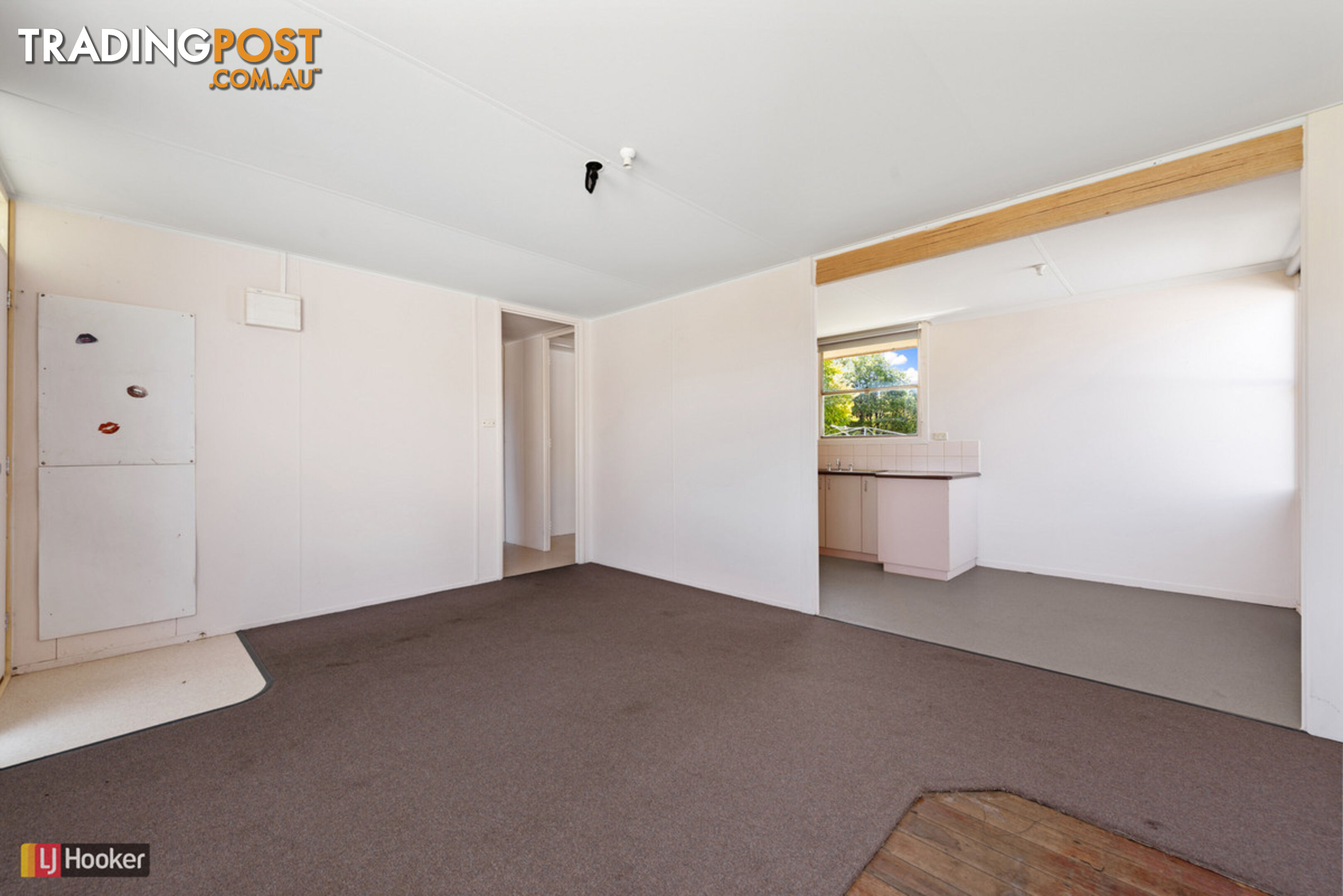 20 Phillips Street LAKES ENTRANCE VIC 3909