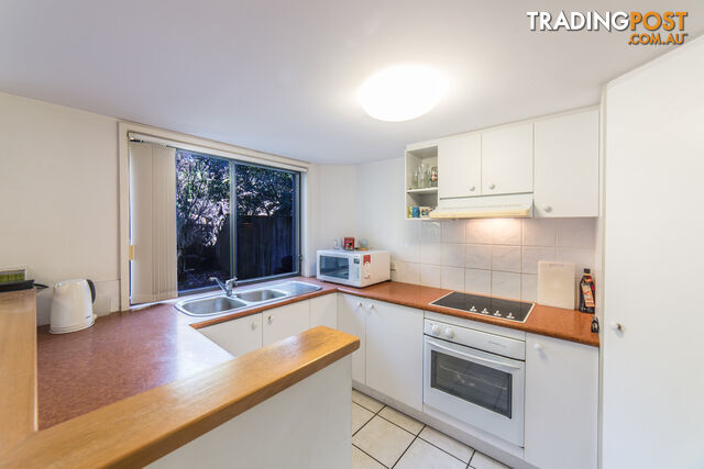 702/2 Gentian Drive ARUNDEL QLD 4214