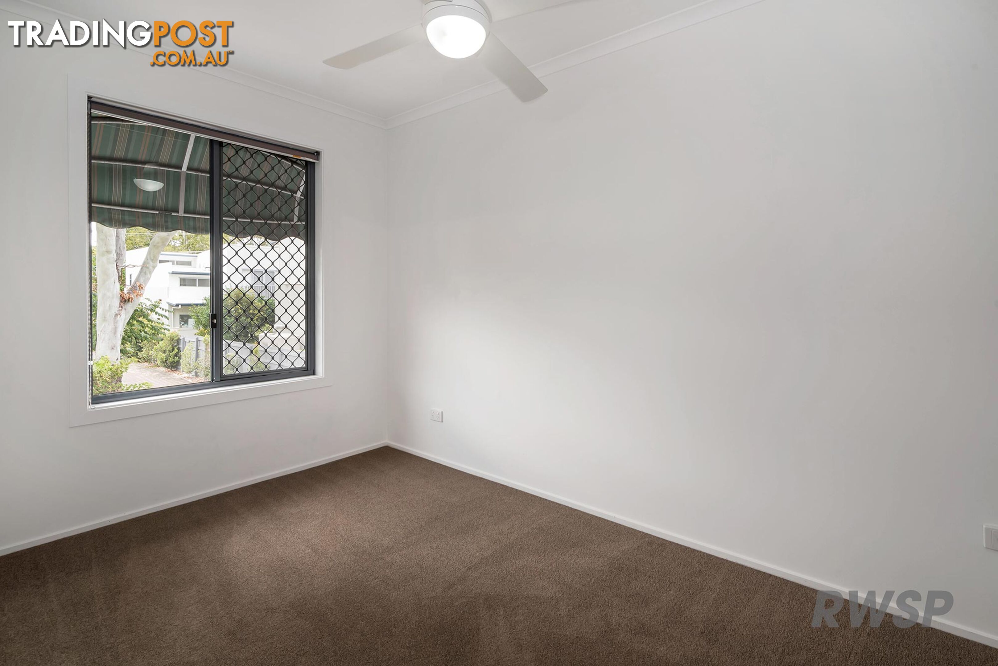 702/2 Gentian Drive ARUNDEL QLD 4214