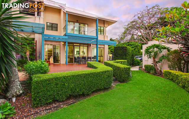 2110 South Shields, Royal Pines BENOWA QLD 4217