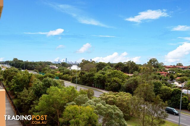 622 'Varsity Towers' 25 Lake Orr Drive ROBINA QLD 4226