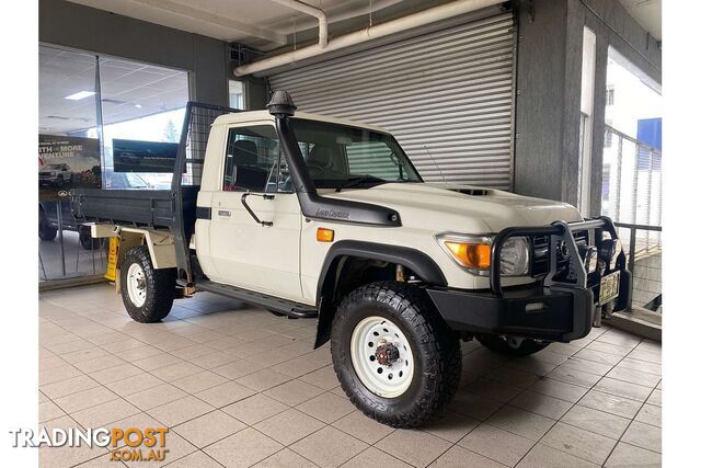2018 TOYOTA LANDCRUISER P PLATE STATUS (1) P PLATE STATUS (1) CAB CHASSIS