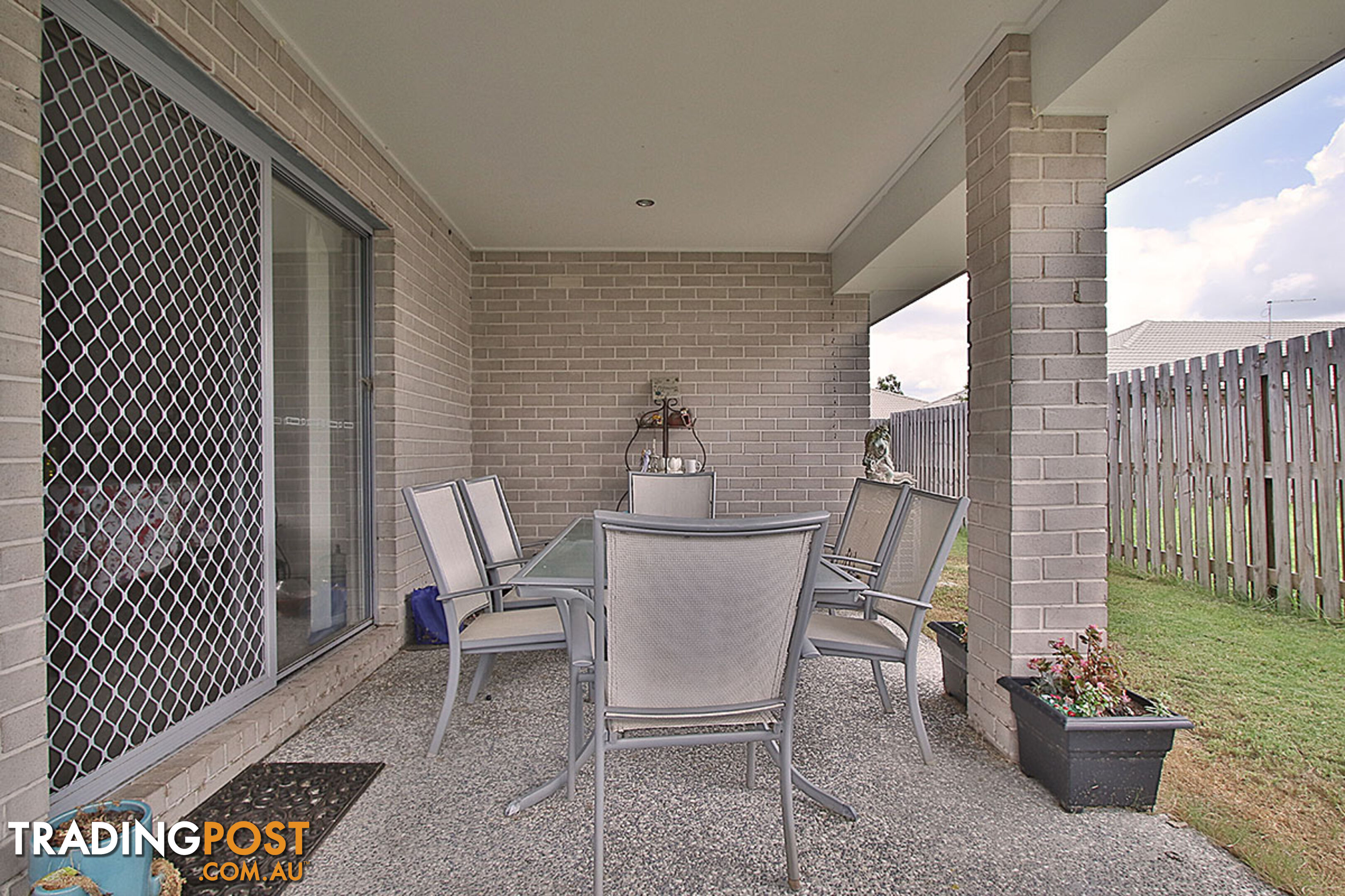 42 Pendragon Street RACEVIEW QLD 4305