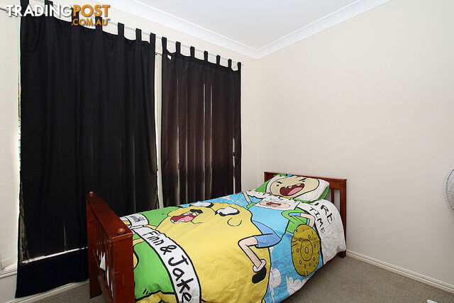 17 Elcock Ave CRESTMEAD QLD 4132