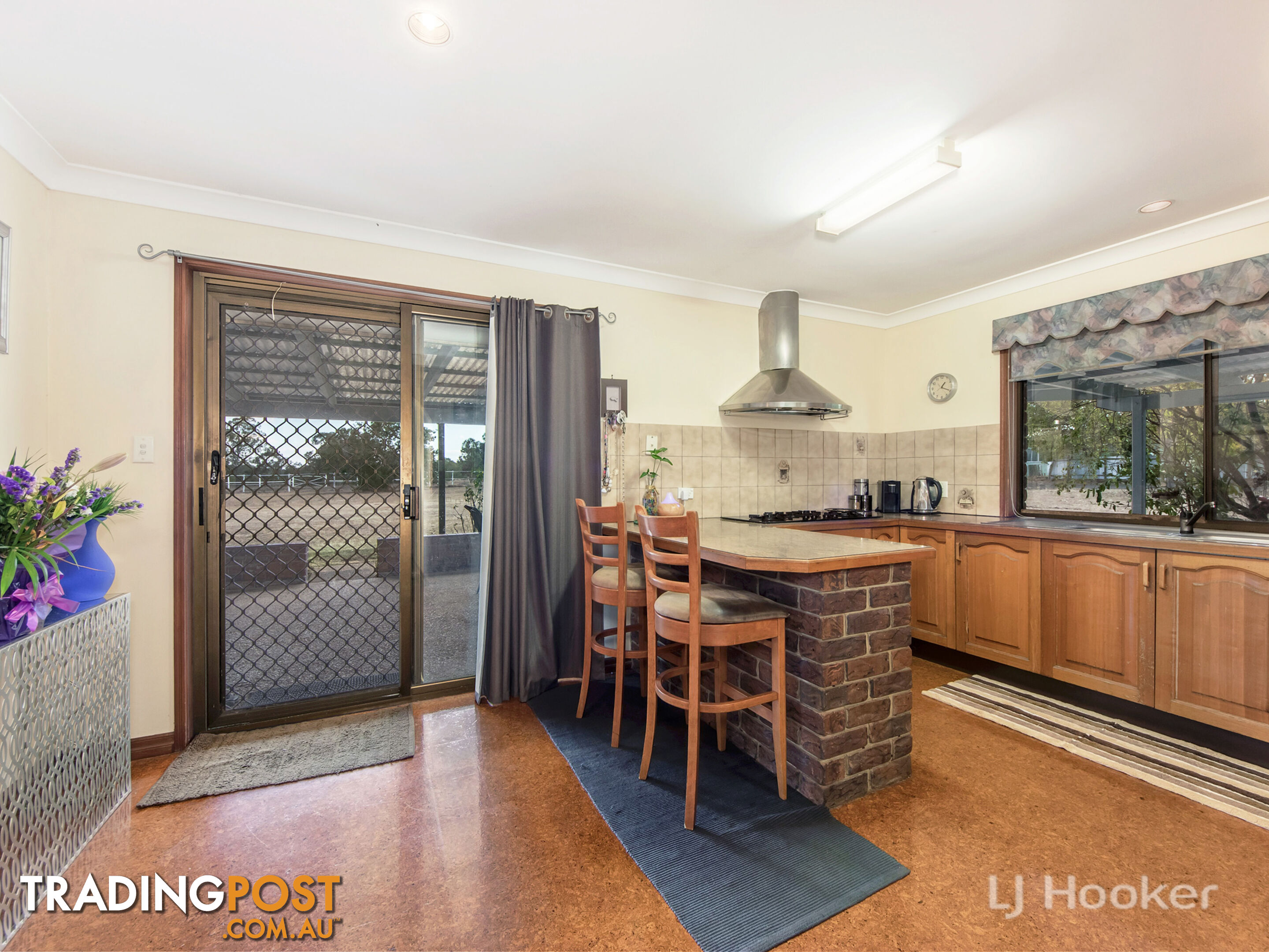 60 Caledonian Road THAGOONA QLD 4306