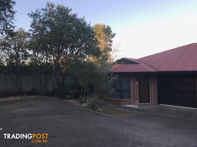 1/13 Iroquois Court BRASSALL QLD 4305