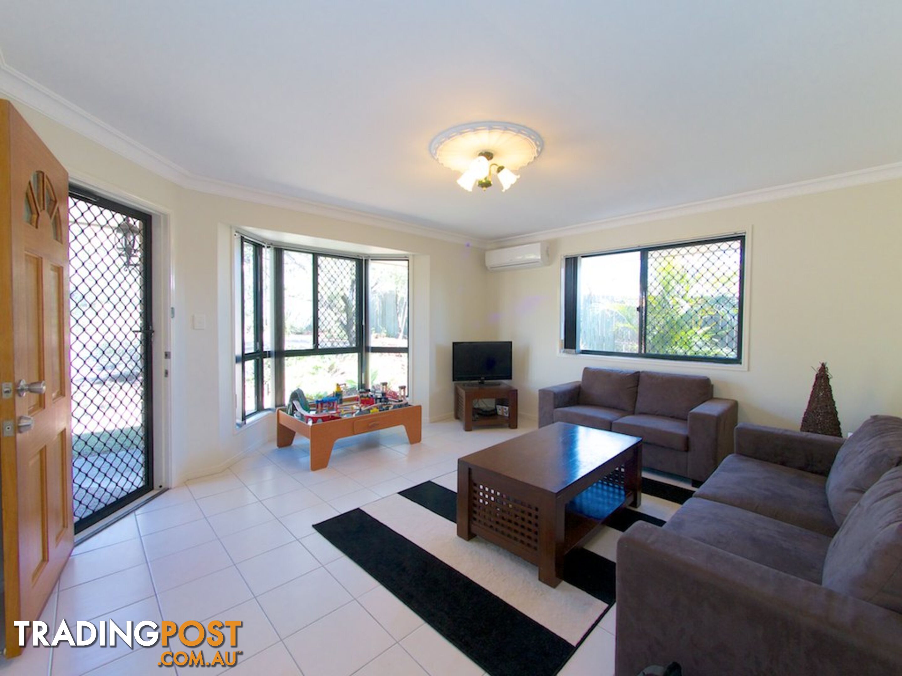 1/13 Iroquois Court BRASSALL QLD 4305