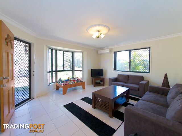 1/13 Iroquois Court BRASSALL QLD 4305