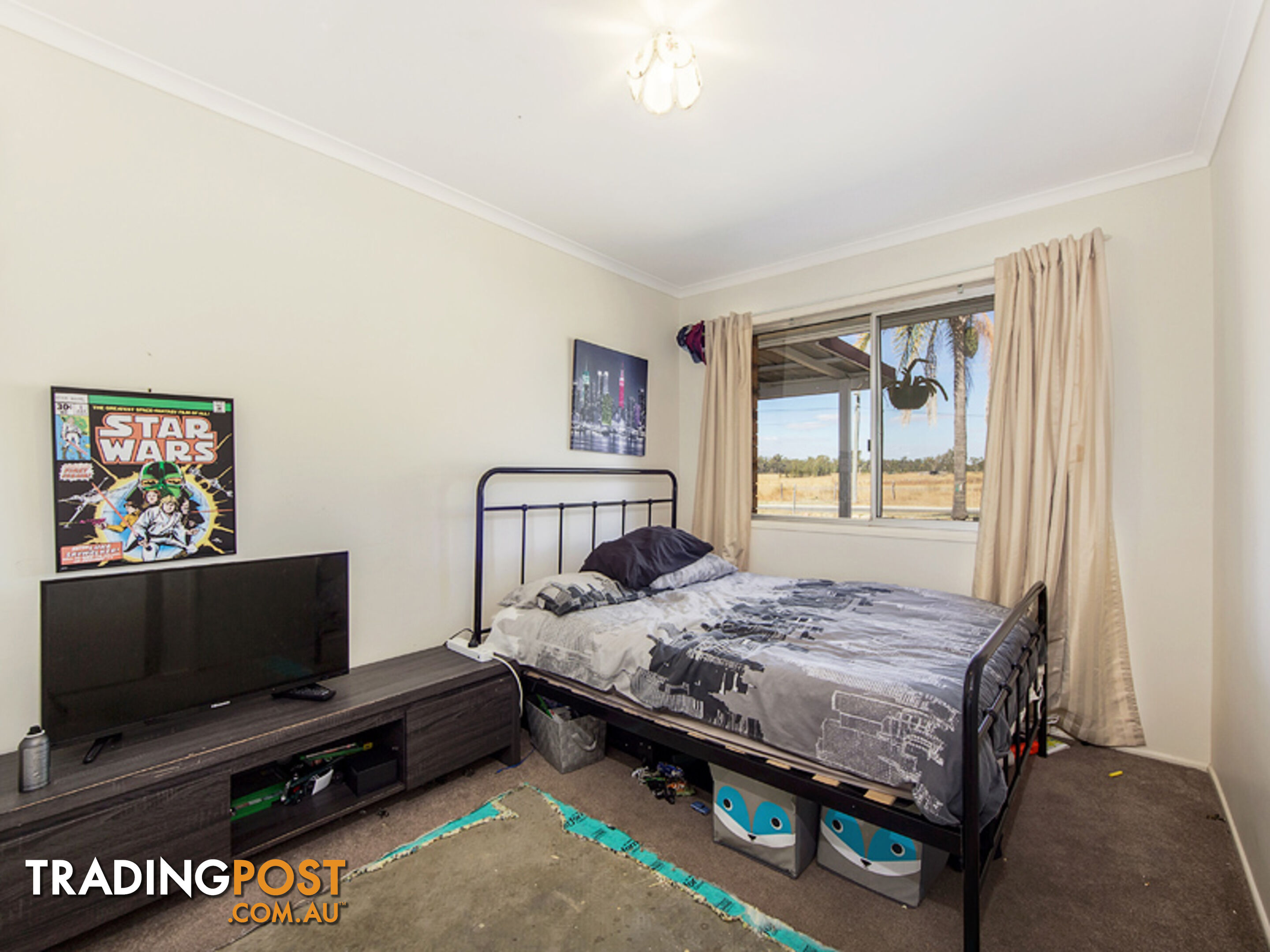 33 Bell St WALLOON QLD 4306