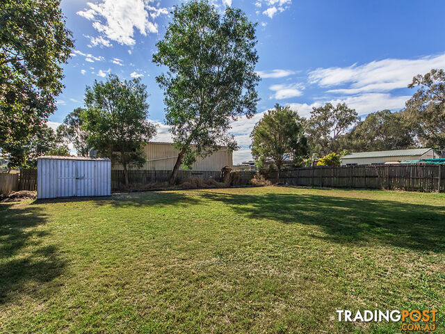 33 Bell St WALLOON QLD 4306