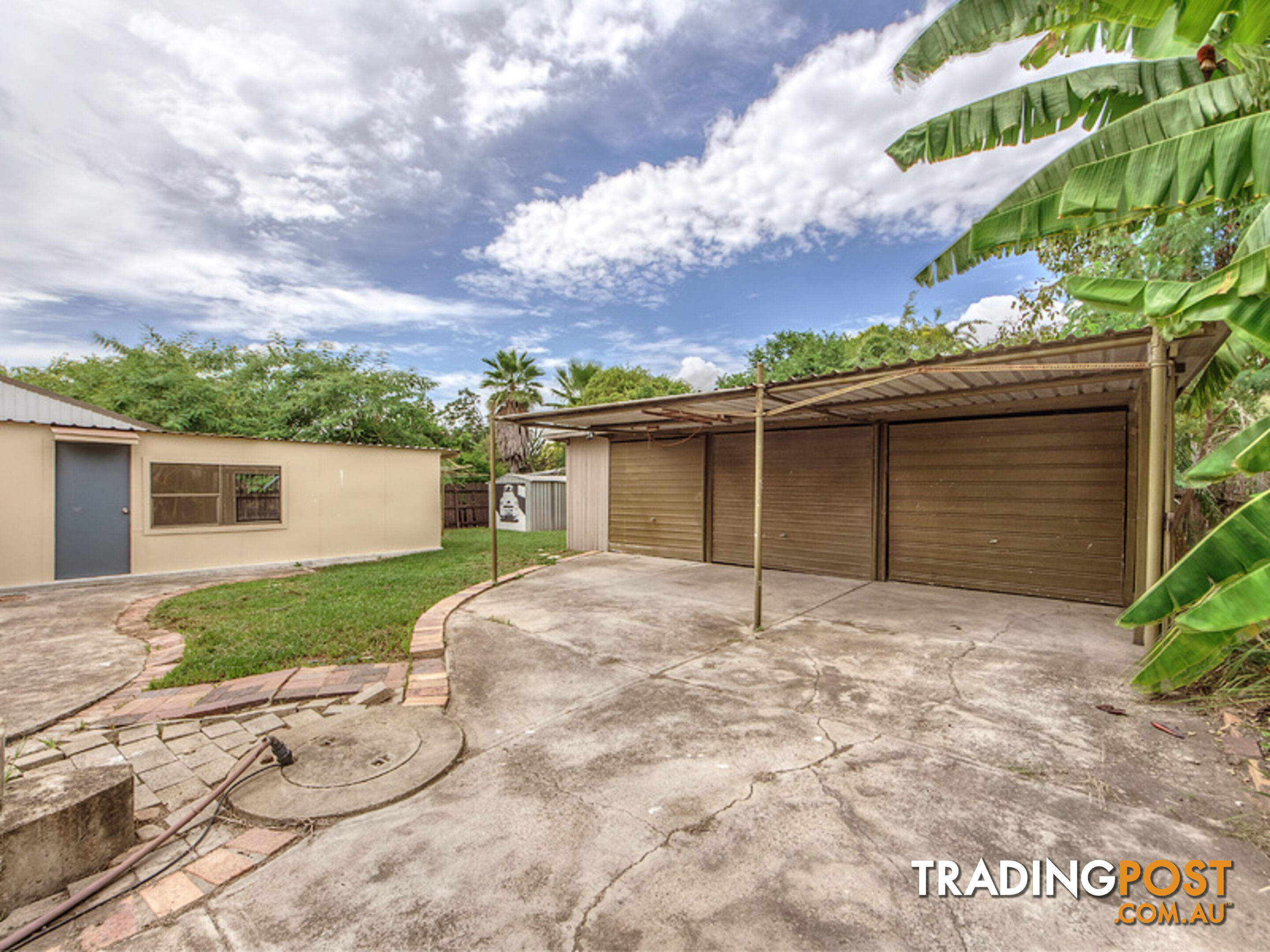 6 STOCKS LANE WALLOON QLD 4306