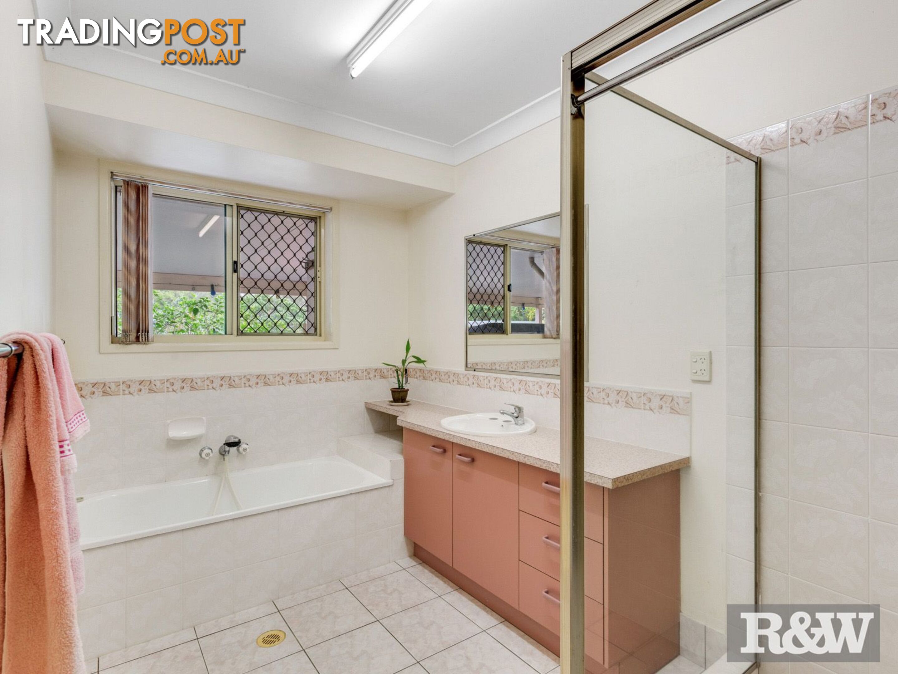 93-95 Smiths Road Elimbah QLD 4516