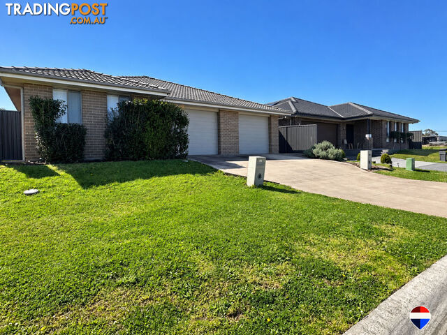 25 & 25A Caravel Street HAMLYN TERRACE NSW 2259