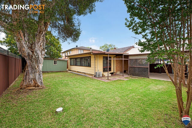 11 HUNTINGDON PARADE CAMBRIDGE GARDENS NSW 2747