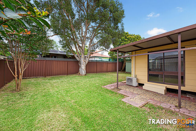 11 HUNTINGDON PARADE CAMBRIDGE GARDENS NSW 2747