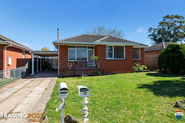 33 GIBSON AVENUE WERRINGTON NSW 2747