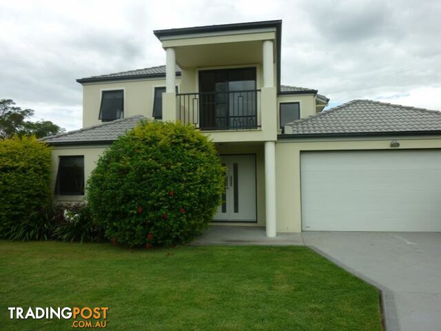 12 Mizen Place HOLLAND PARK WEST QLD 4121