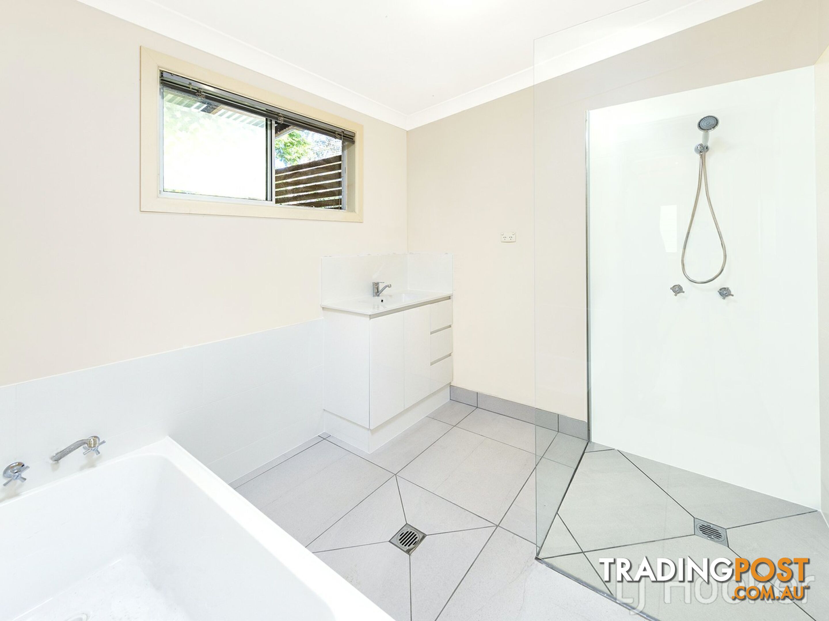 71 Beauvardia Street CANNON HILL QLD 4170