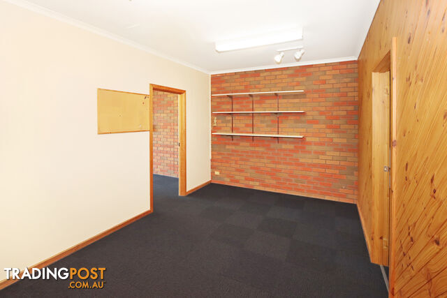 90B Elizabeth Street EDENHOPE VIC 3318 - photo 2 of 10