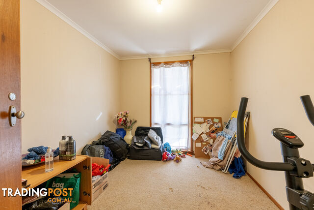 8 Rasmussen Road HORSHAM VIC 3400