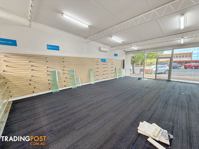 69 Elizabeth Street EDENHOPE VIC 3318 - photo 5 of 9
