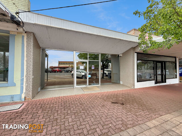 69 Elizabeth Street EDENHOPE VIC 3318 - photo 2 of 9