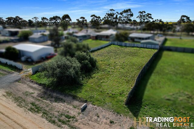 17 McIntyre Street WARRACKNABEAL VIC 3393