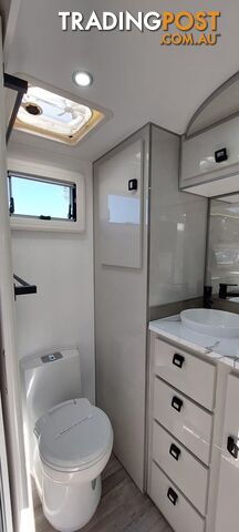 2021 JB CARAVANS SCORPION STING 21'6 CLUB DEMO ONLY - photo 4 of 6