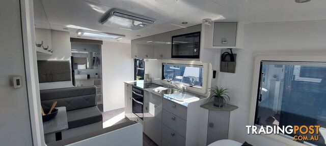 2022 JB CARAVANS DIRTROADER 20'6 CAFE CNC DEMO ONLY - photo 3 of 8