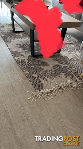 Floor rug