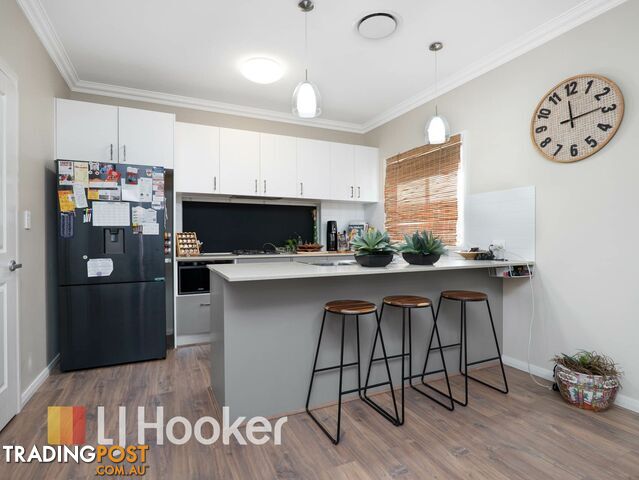 42 McGann Drive NORTH ROTHBURY NSW 2335 - photo 5 of 15