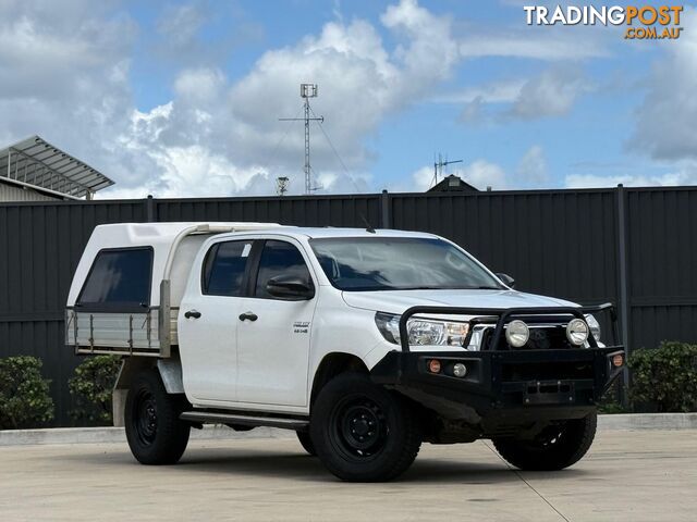 2019 TOYOTA HILUX SR  DUAL CAB CAB CHASSIS