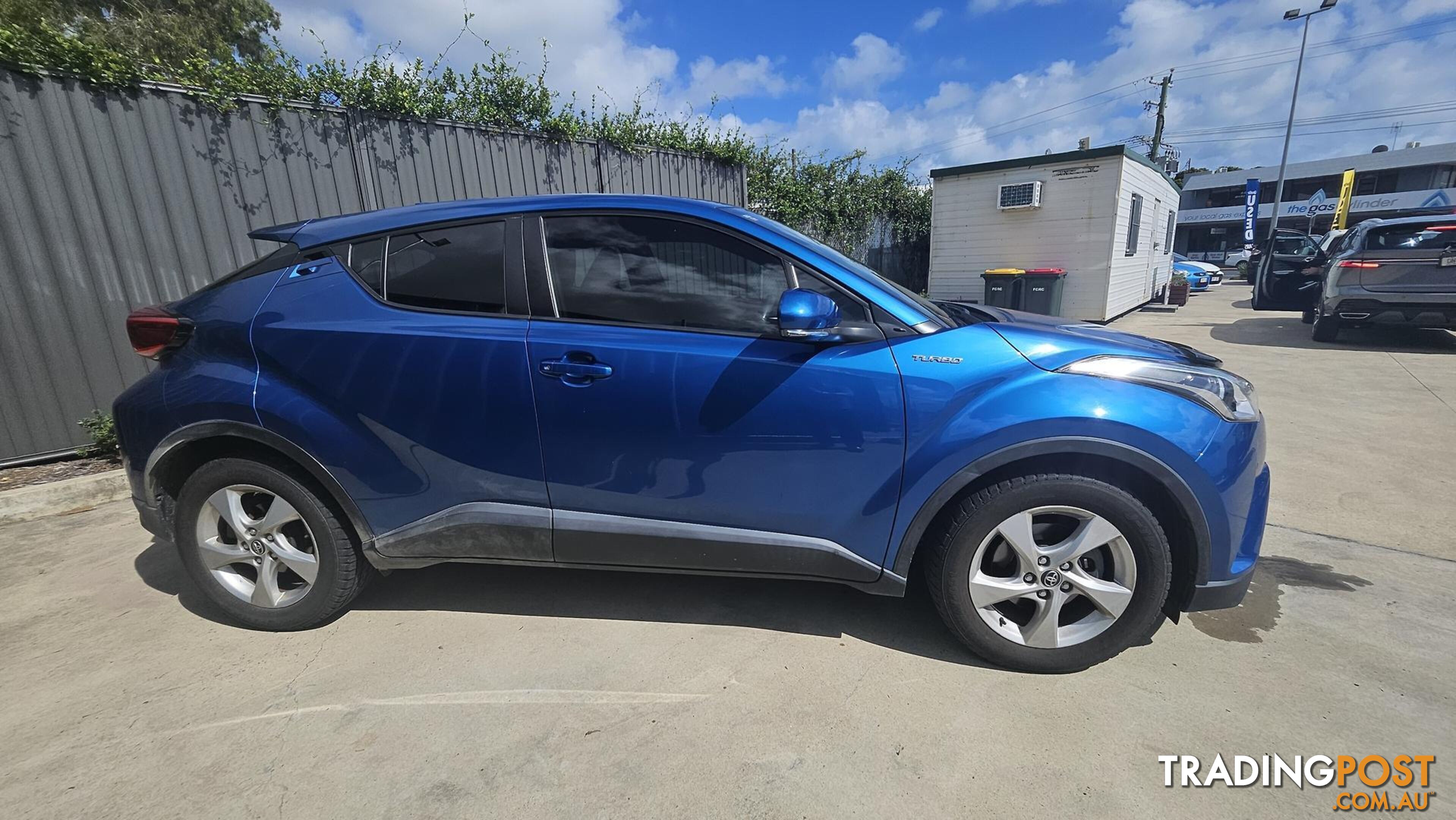 2018 TOYOTA C-HR (NO BADGE)  WAGON