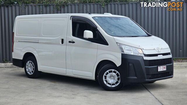 2022 TOYOTA HIACE (NO BADGE)  VAN