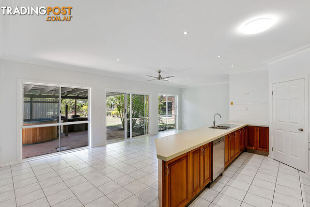 11 Palmwood Drive DUNDOWRAN BEACH QLD 4655