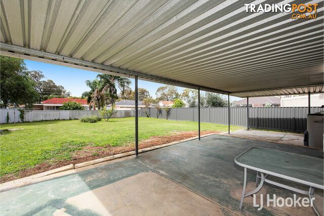 14 Hunt Street THORNLIE WA 6108