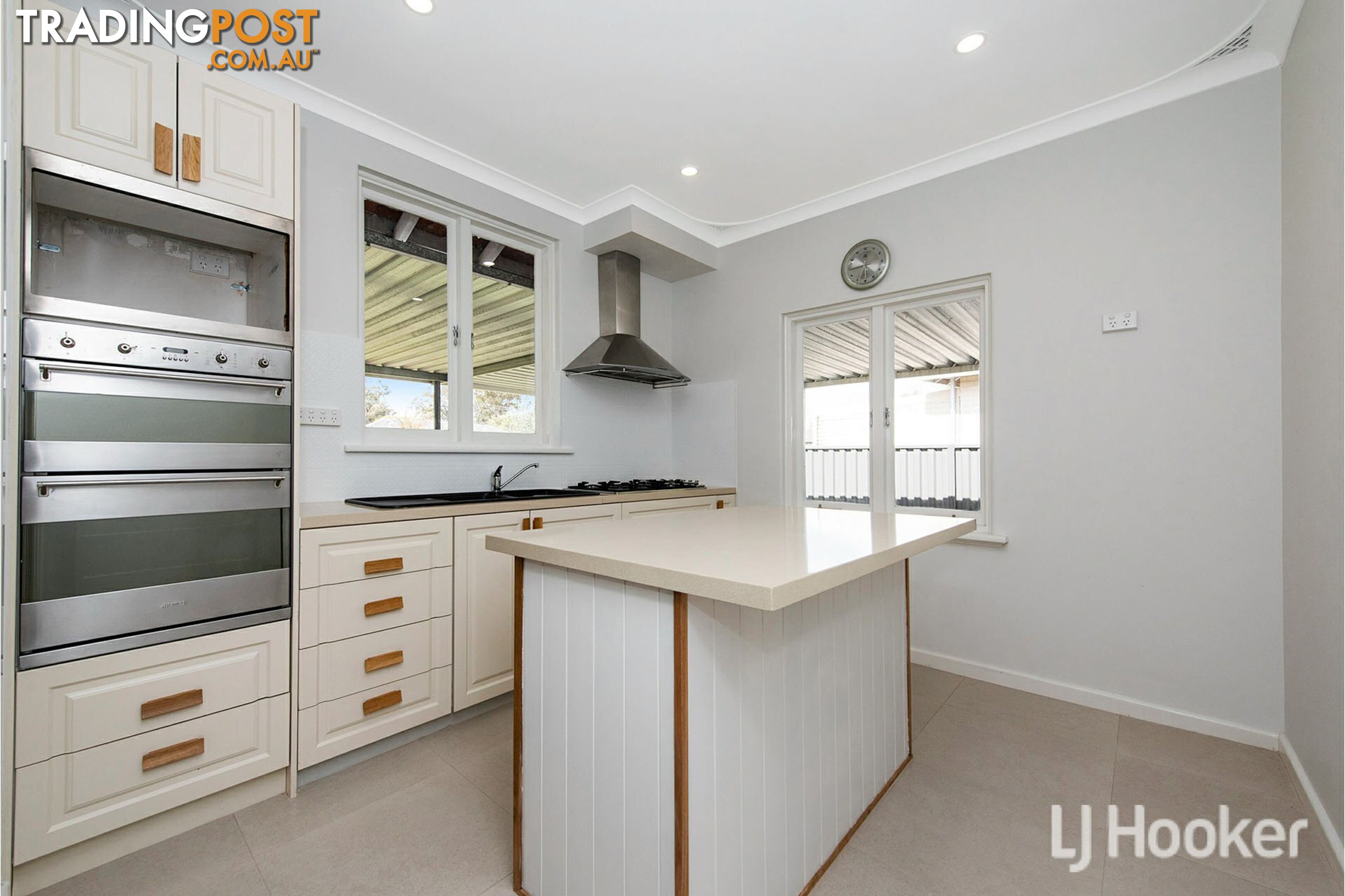 14 Hunt Street THORNLIE WA 6108