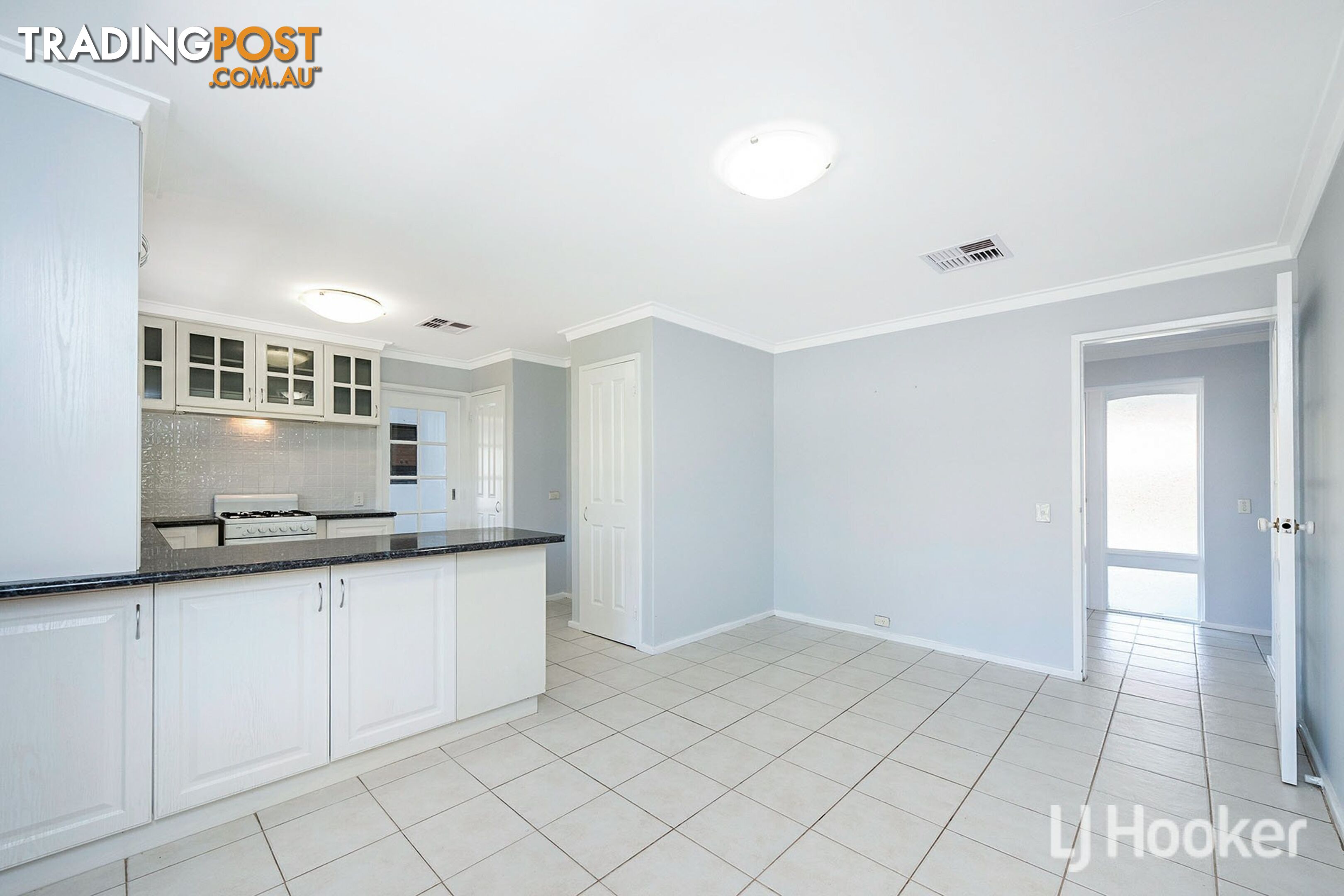 17 Ailsworth Court THORNLIE WA 6108