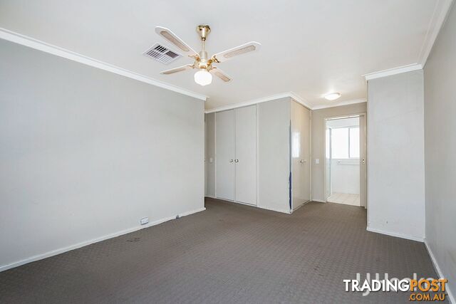 17 Ailsworth Court THORNLIE WA 6108