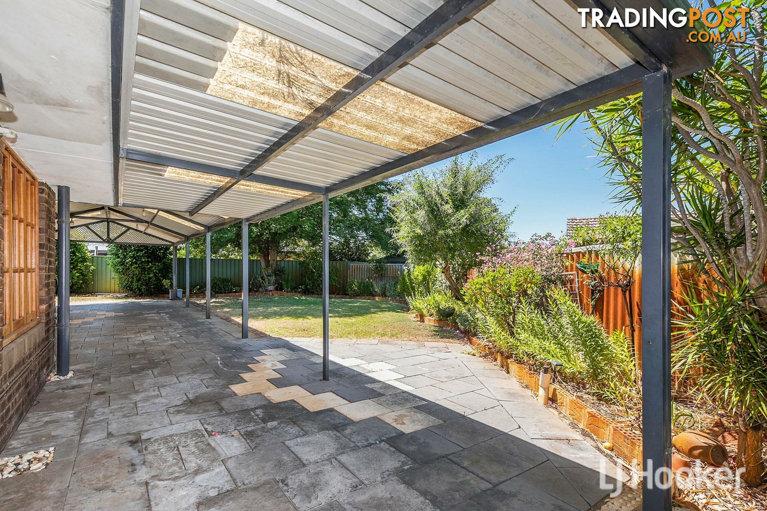 17 Ailsworth Court THORNLIE WA 6108