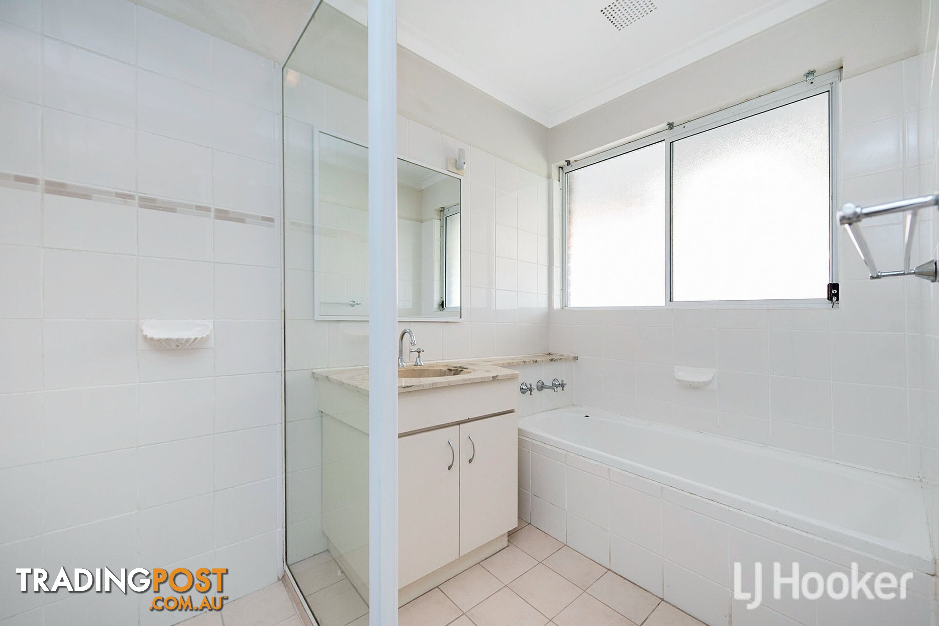 17 Ailsworth Court THORNLIE WA 6108